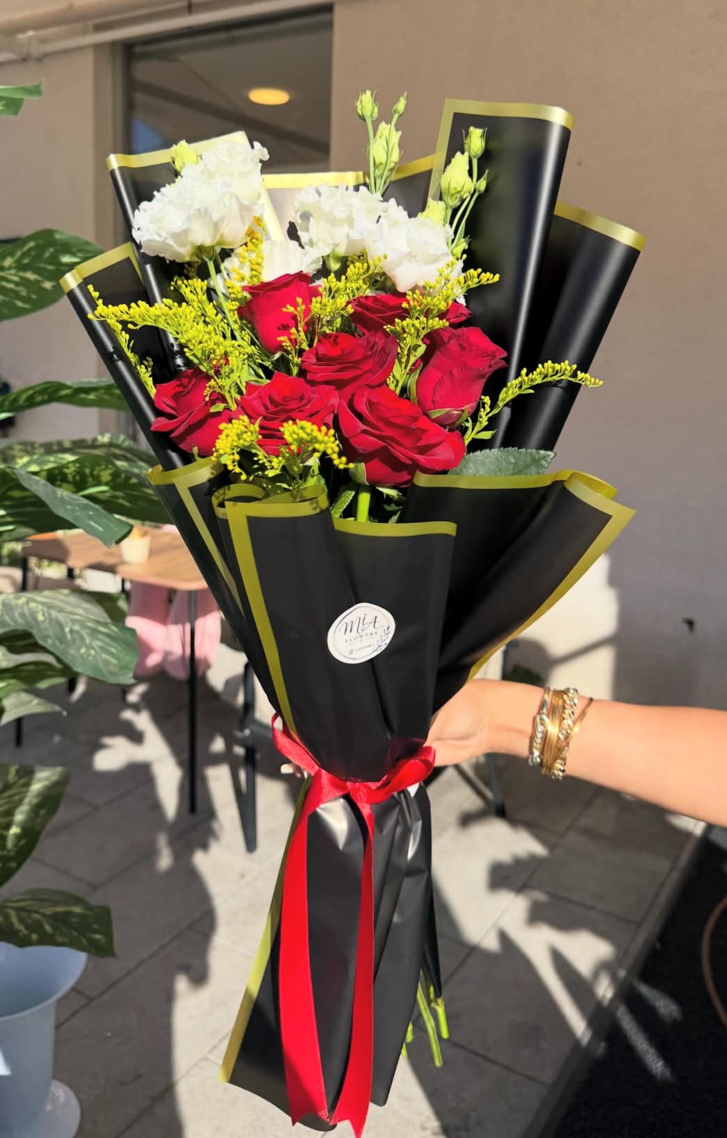 Gül ve lisyantus aşkı